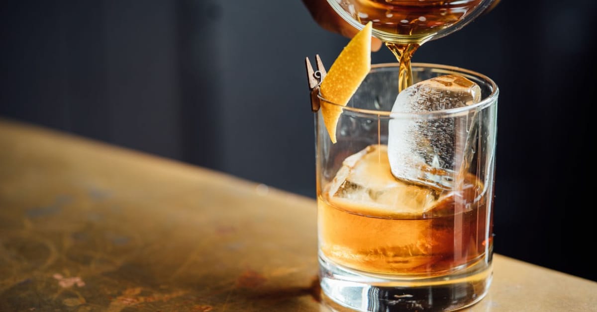 Bar – Craft Cocktails, Wine, Beer